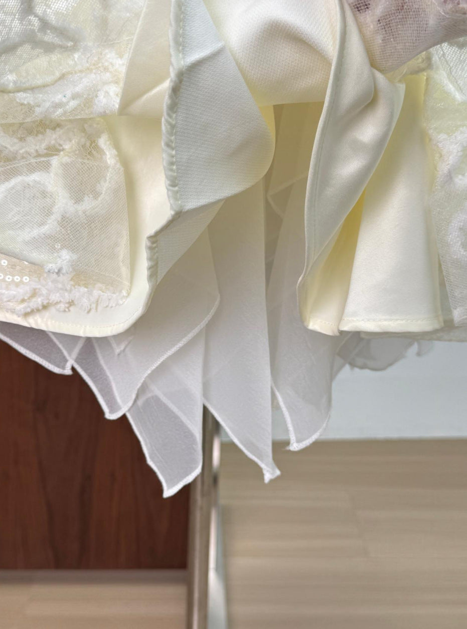 vera sequin embellishment lace puffy mini dress in black