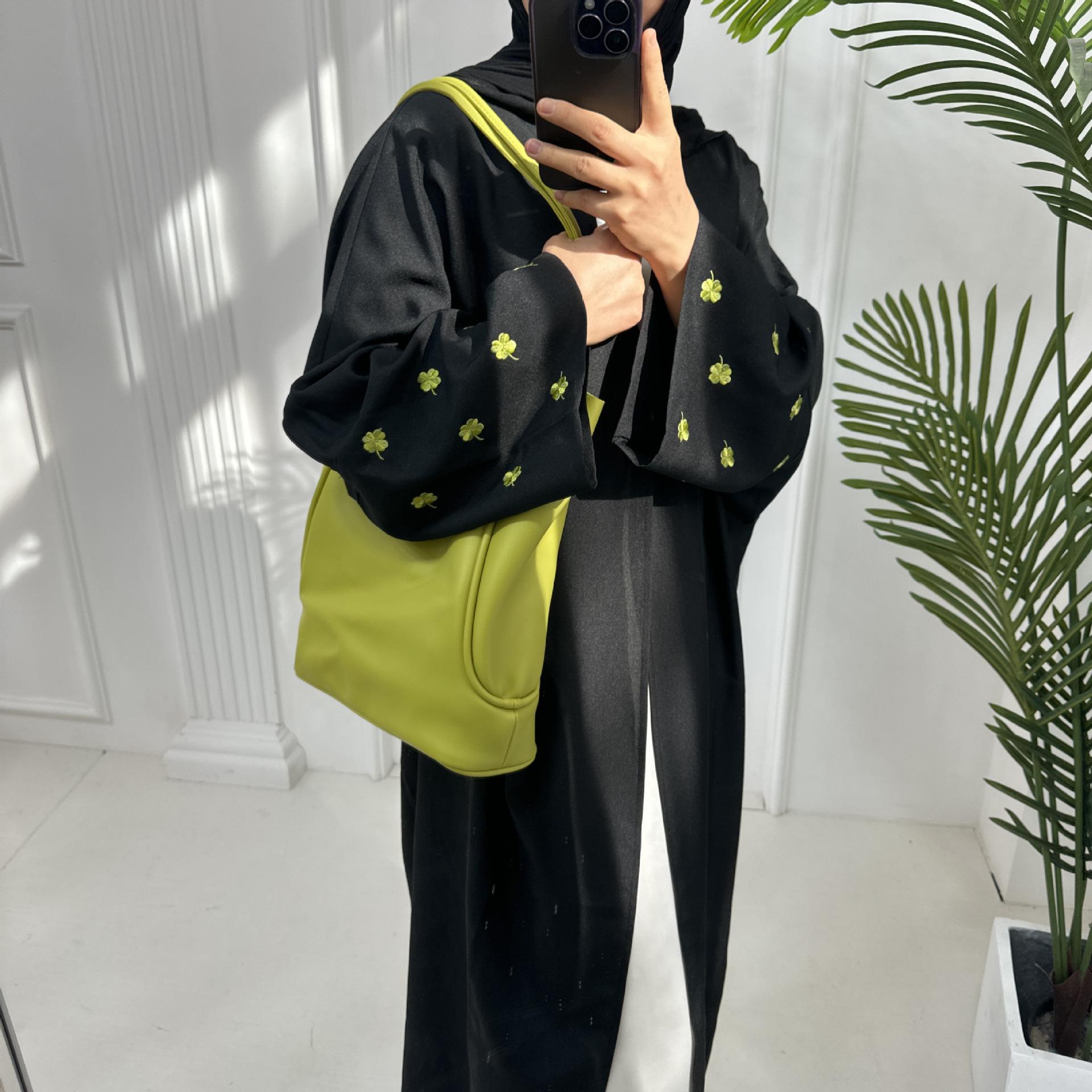 Four-leaf Clover Embroidered Elegant Cardigan