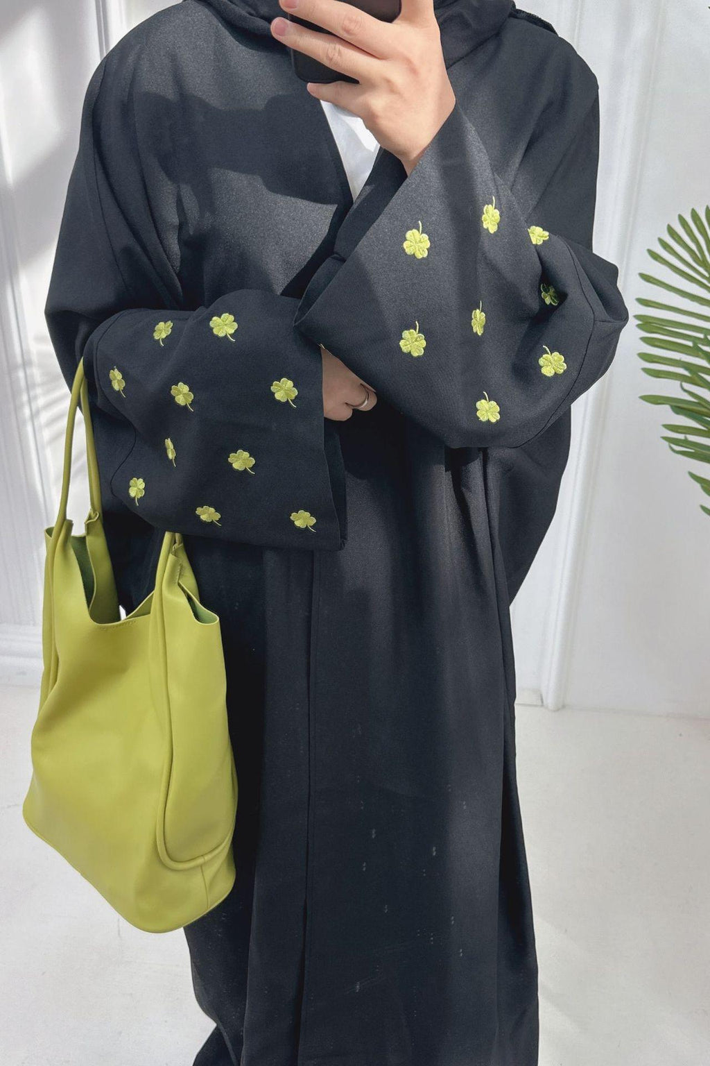 Four-leaf Clover Embroidered Elegant Cardigan