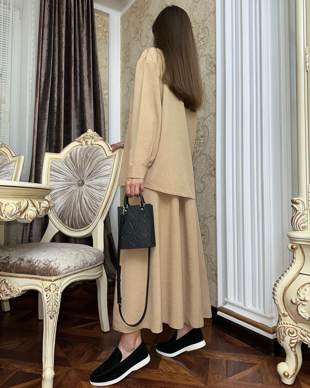 Loose Fitting Long Sleeved Shirt and Half Skirt Casual 2pcs Set