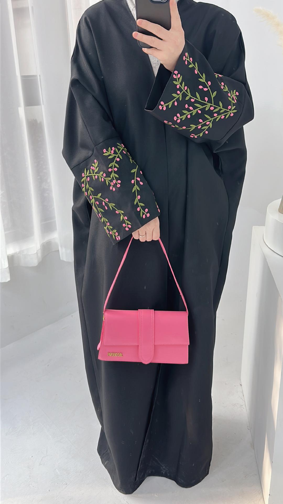 Flower Embroidery Elegant Cardigan Robe