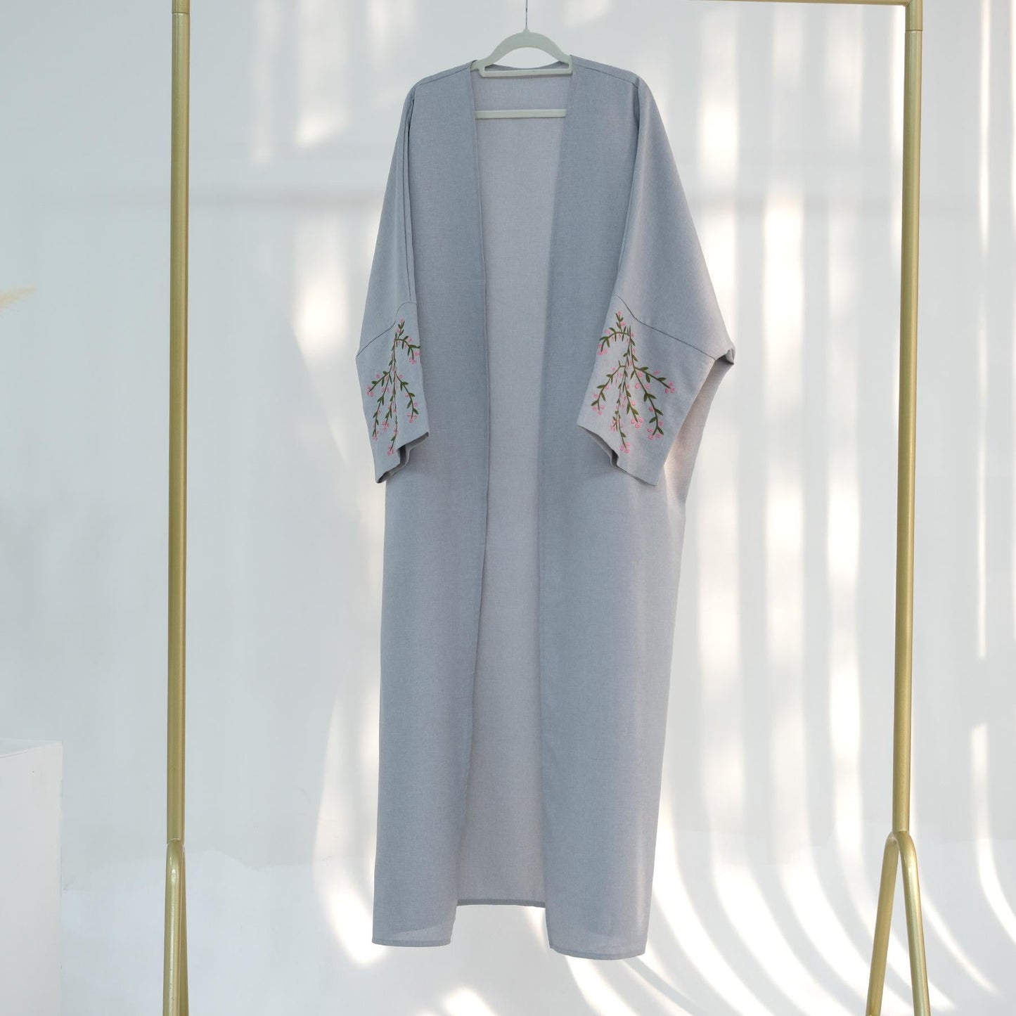 Flower Embroidery Elegant Cardigan Robe