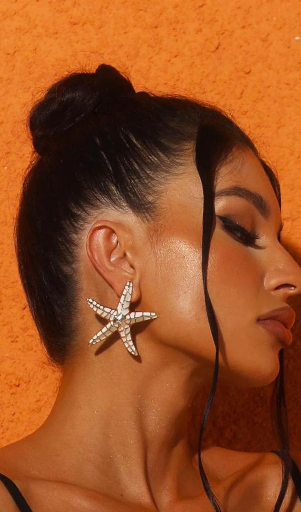 STARFISH EARRINGS IN BEIGE