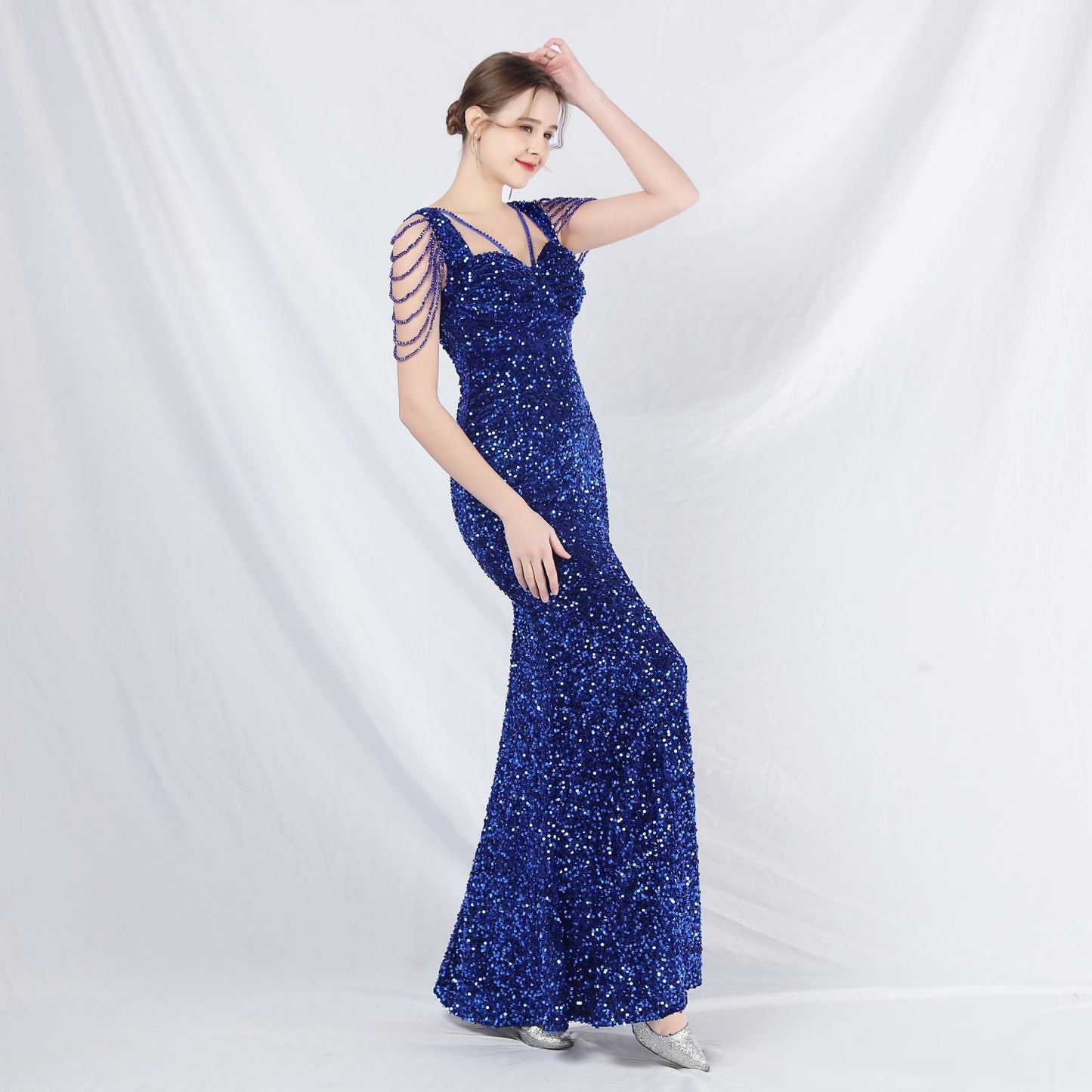 ベルベット裏地ビーズ付きフォーマルドレス