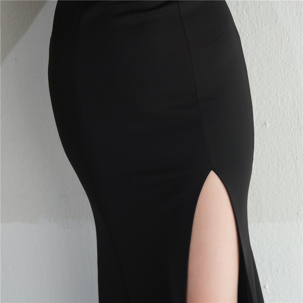 ラインストーン装飾のフェザーフォーマルドレス