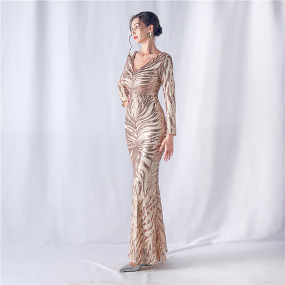 長袖ビーズフォーマルドレス