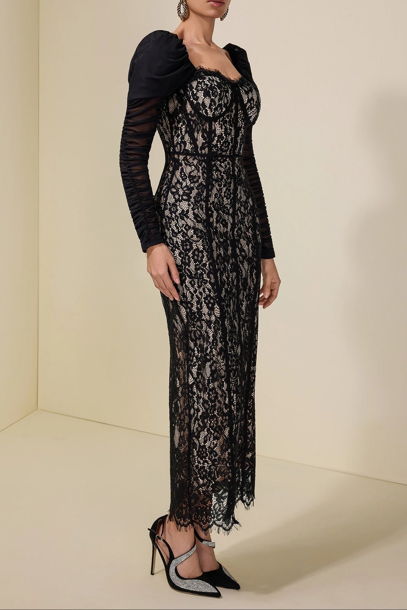 wendy Lace Splicing Mesh Puff Sleeve Midi Dress in black