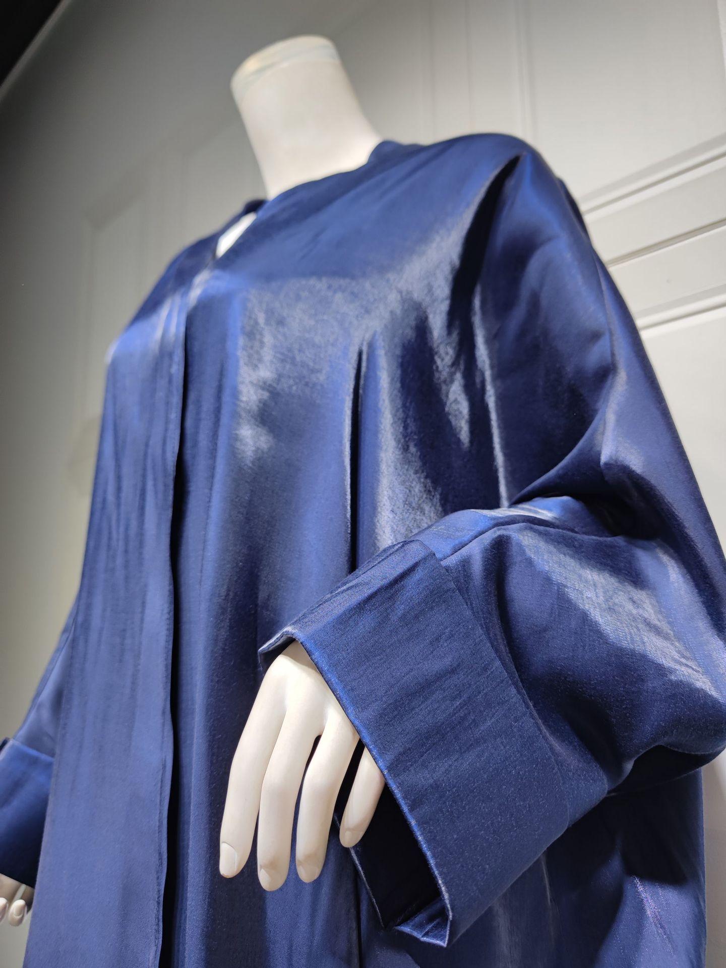 Bat-sleeved Robe Women's Abaya