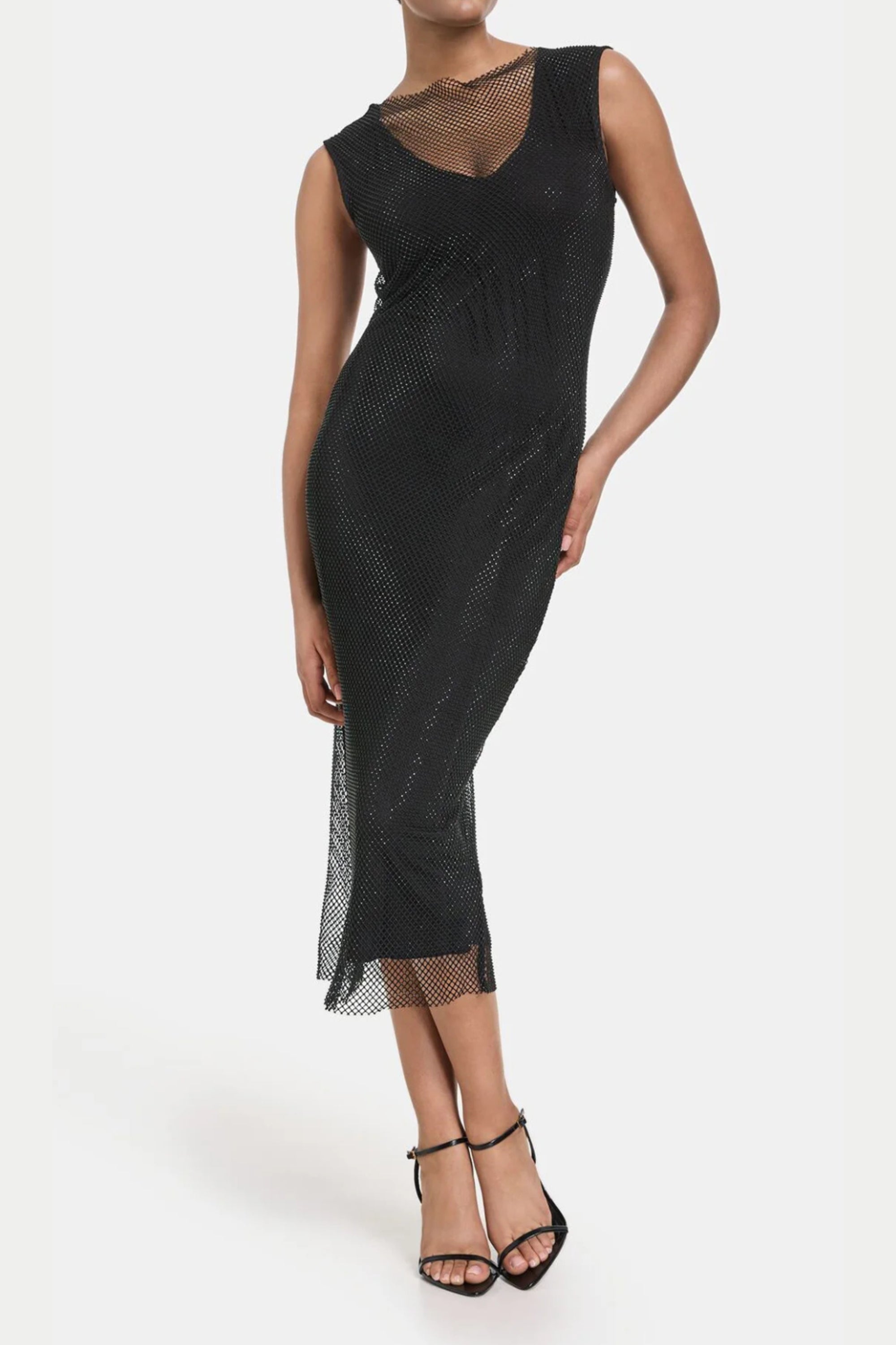 sleeveless mesh shift midi dress in black