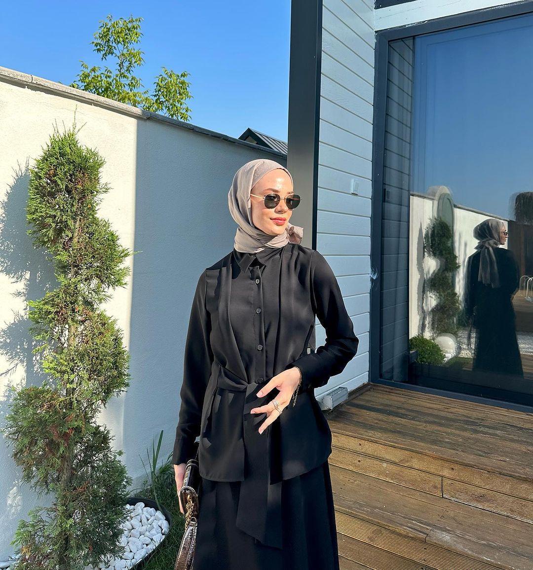 長袖レースアップシャツとドレスの2点セット