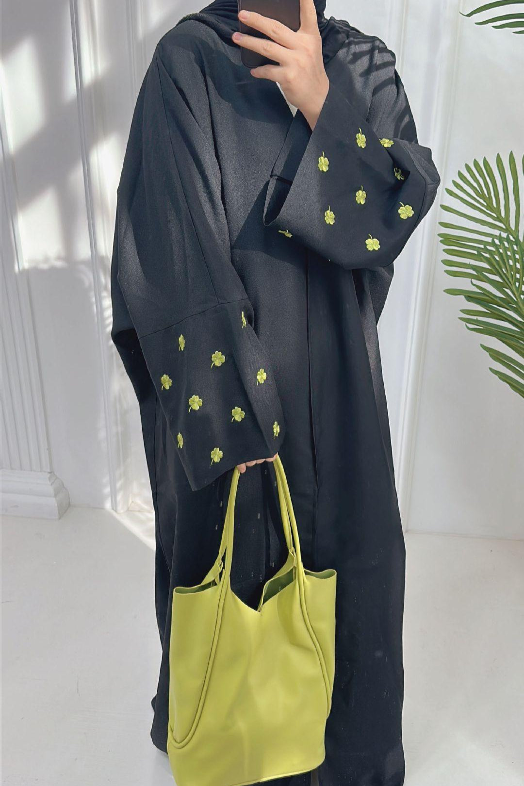 Four-leaf Clover Embroidered Elegant Cardigan