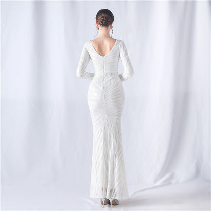 長袖ビーズフォーマルドレス