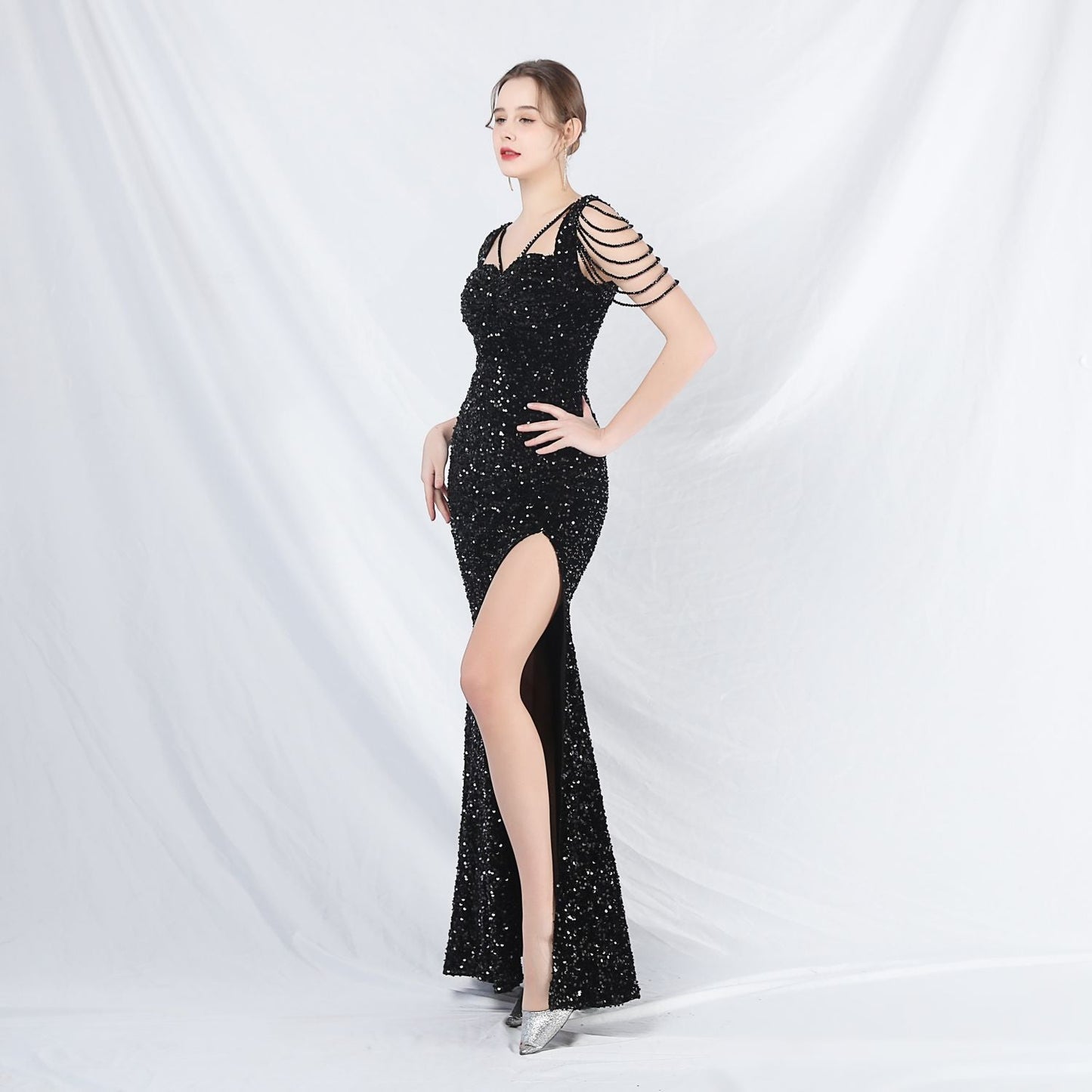 ベルベット裏地ビーズ付きフォーマルドレス