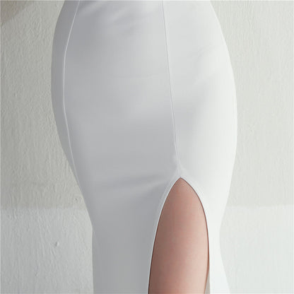 ラインストーン装飾のフェザーフォーマルドレス