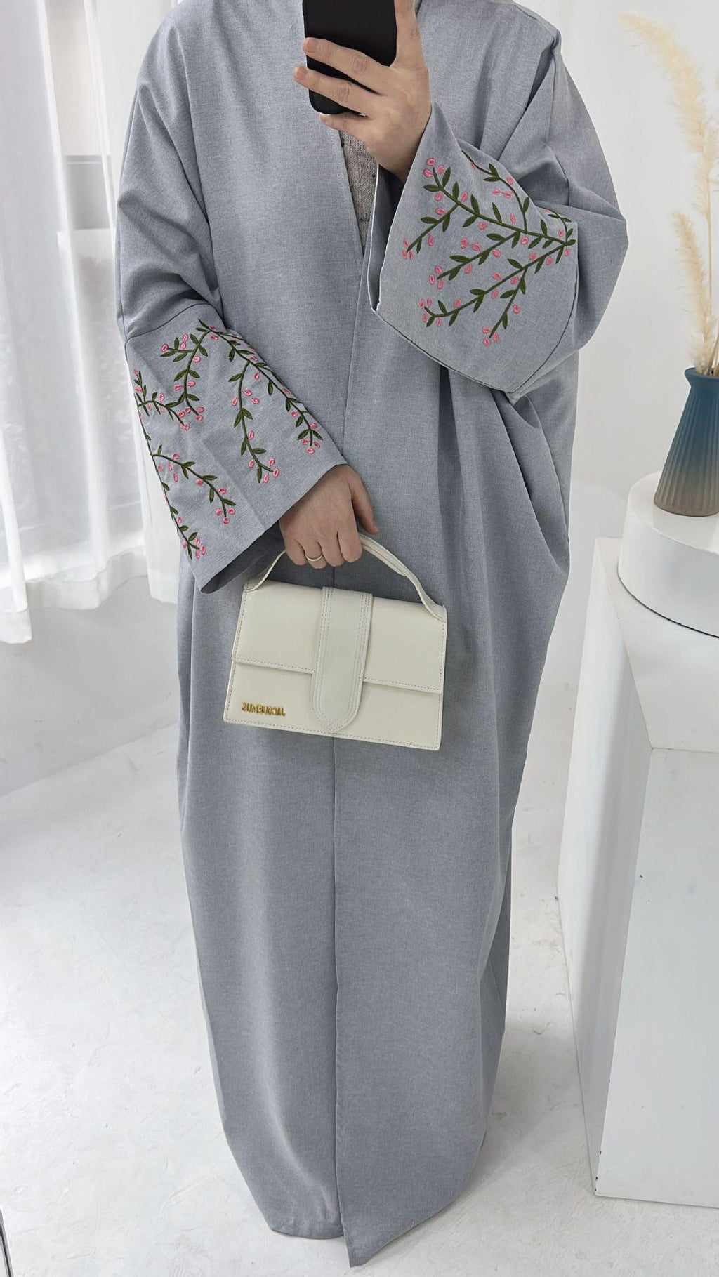 Flower Embroidery Elegant Cardigan Robe