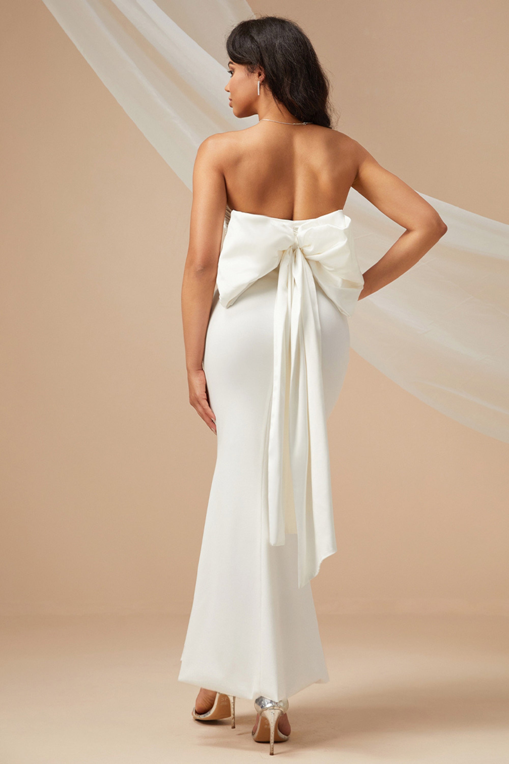 Mermaid bow midi dress in white