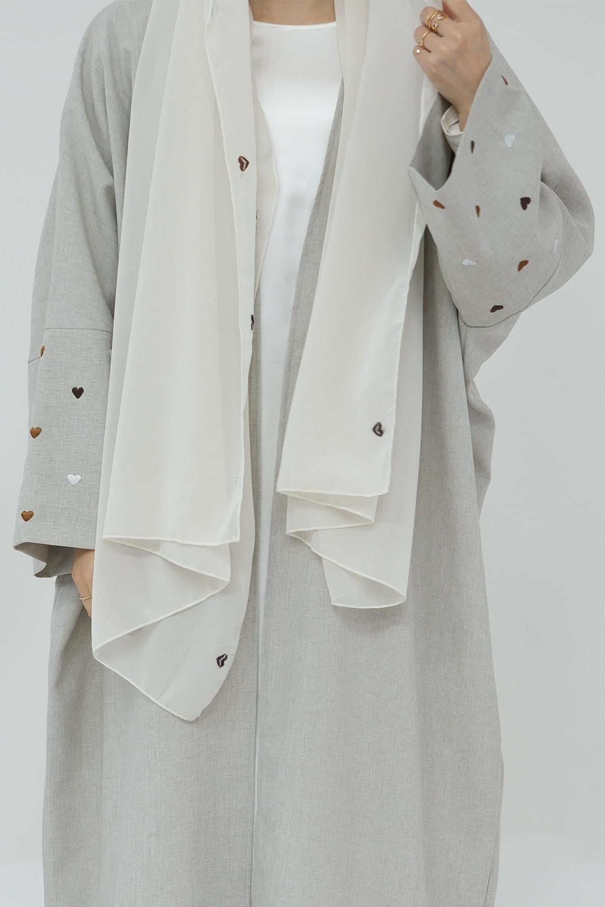 2pcs Set Heart Embroidered Cardigan Robe and Love Hijab