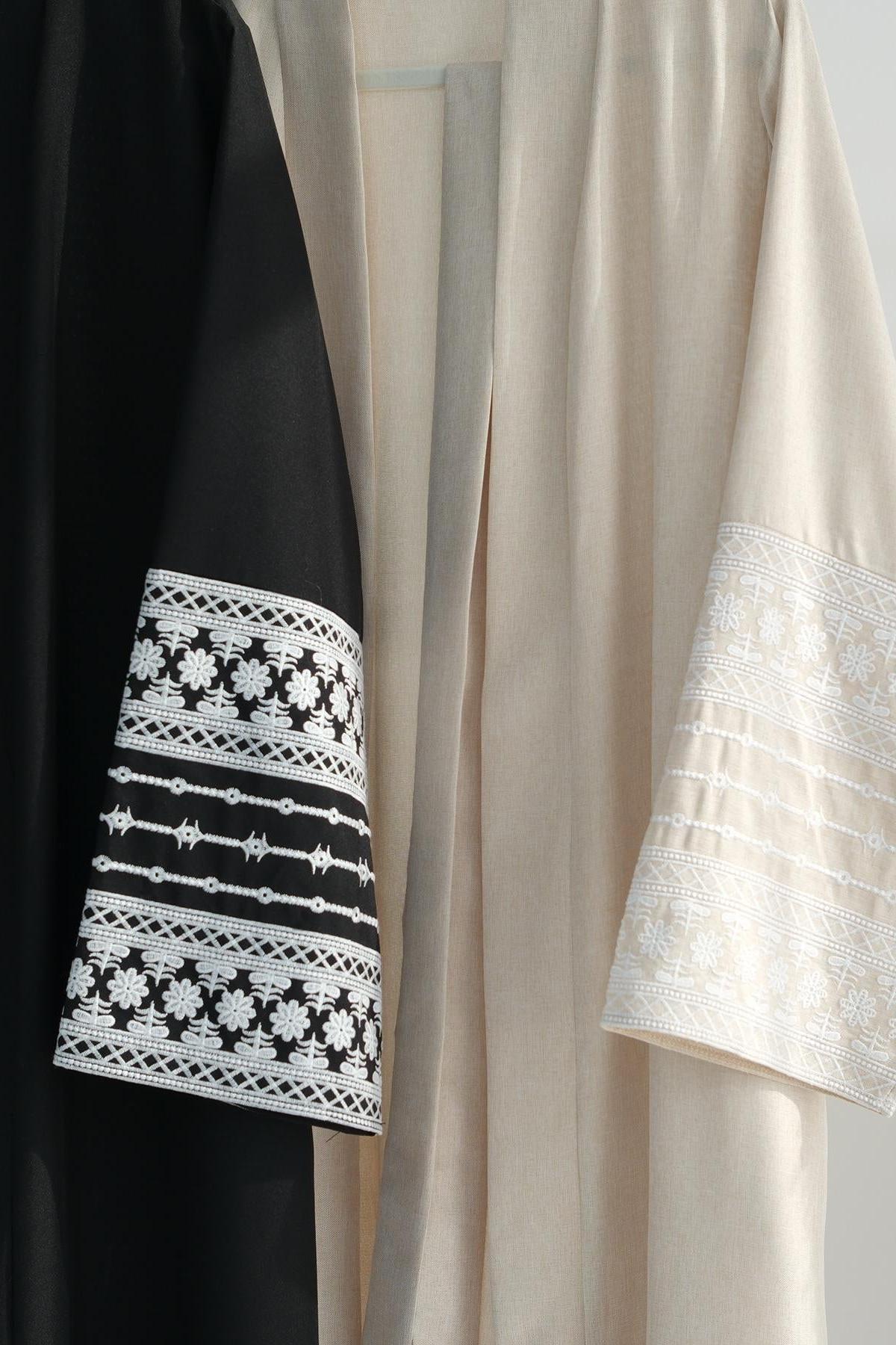 Embroidered Elegant Cardigan Robe