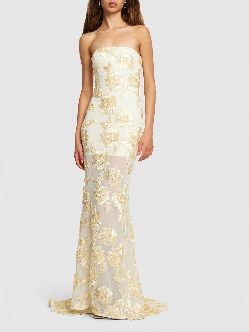 EMBROIDERED STRAPLESS GOWN IN APRICOT
