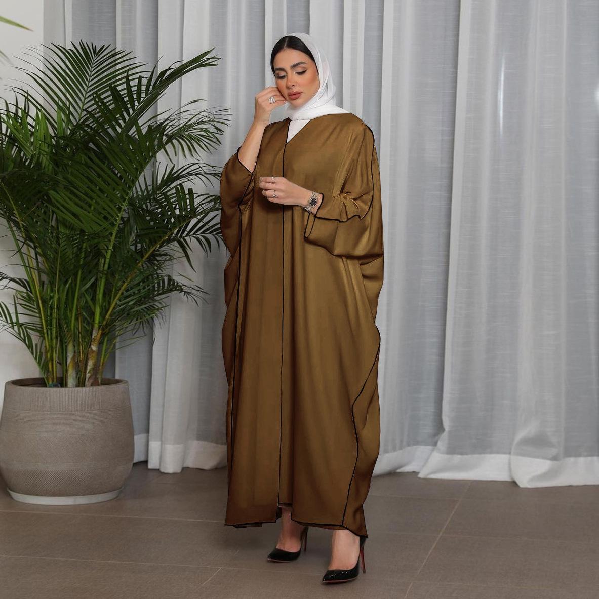 White Panelled Abaya Robe