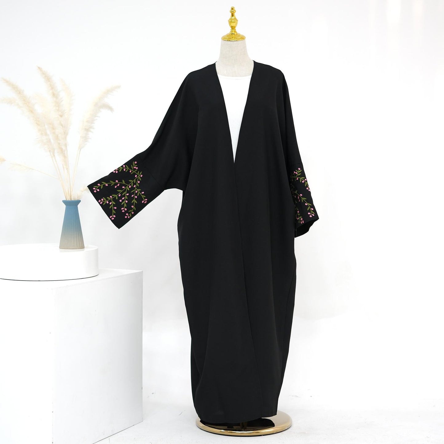 Flower Embroidery Elegant Cardigan Robe