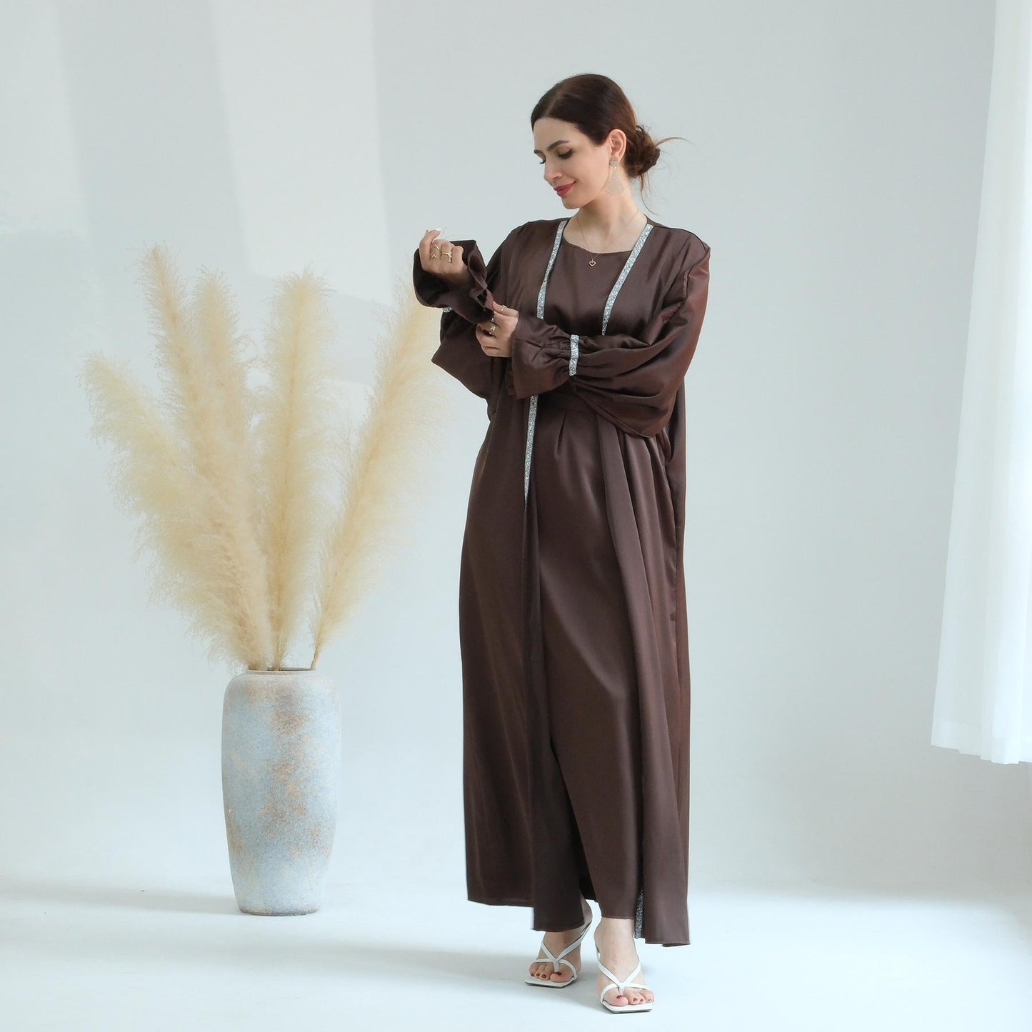 Beaded Trumpet Sleeve Robe and Sleeveless Skirt with Inside Two-piece Suit