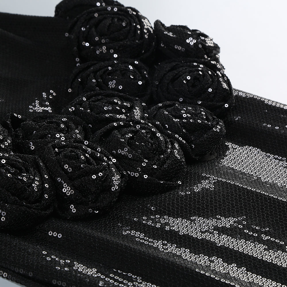 abito lungo da ballo con paillettes e spalle scoperte Vivien in nero