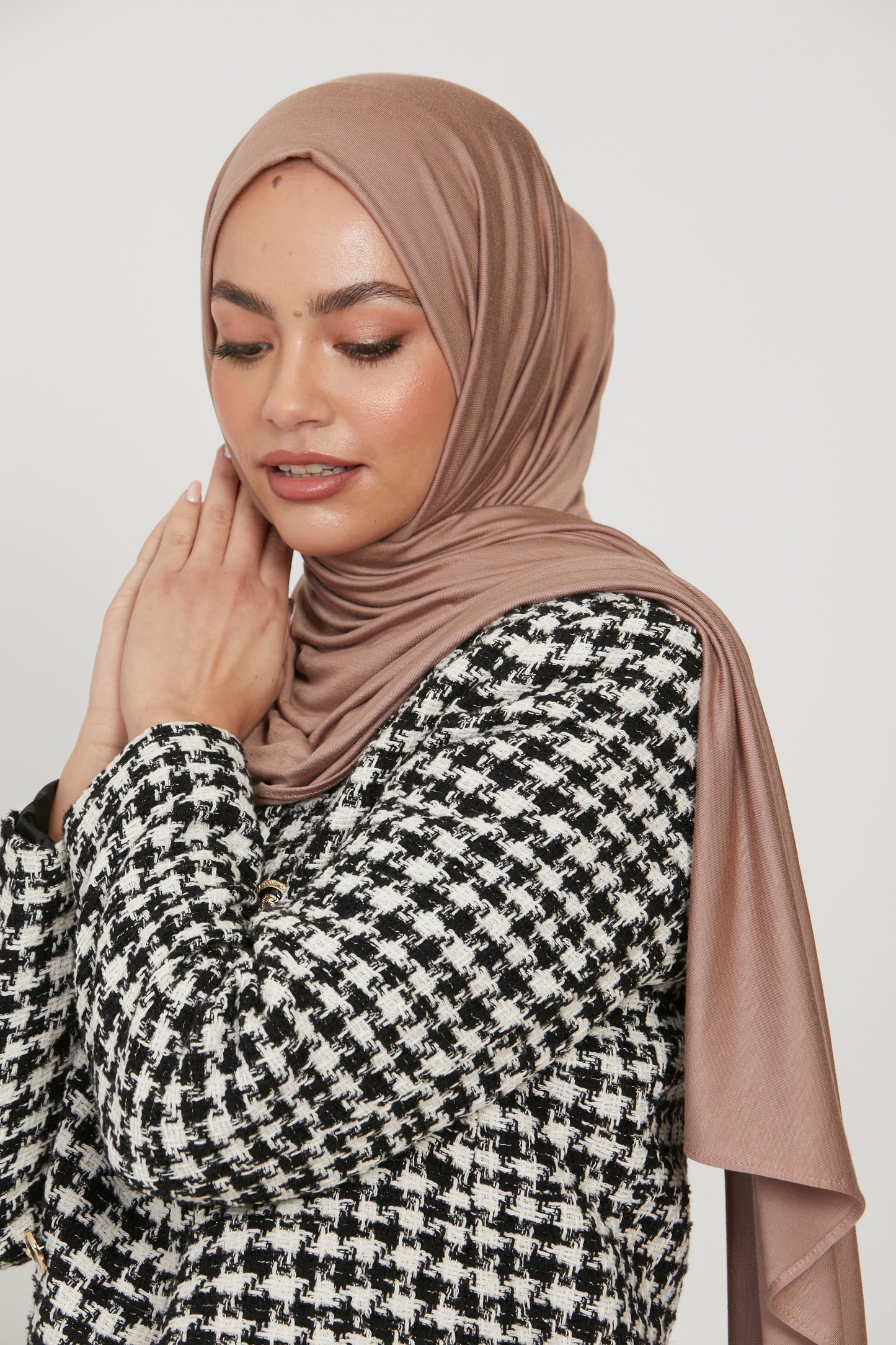 Premium Jersey Hijab - Dusty Taupe