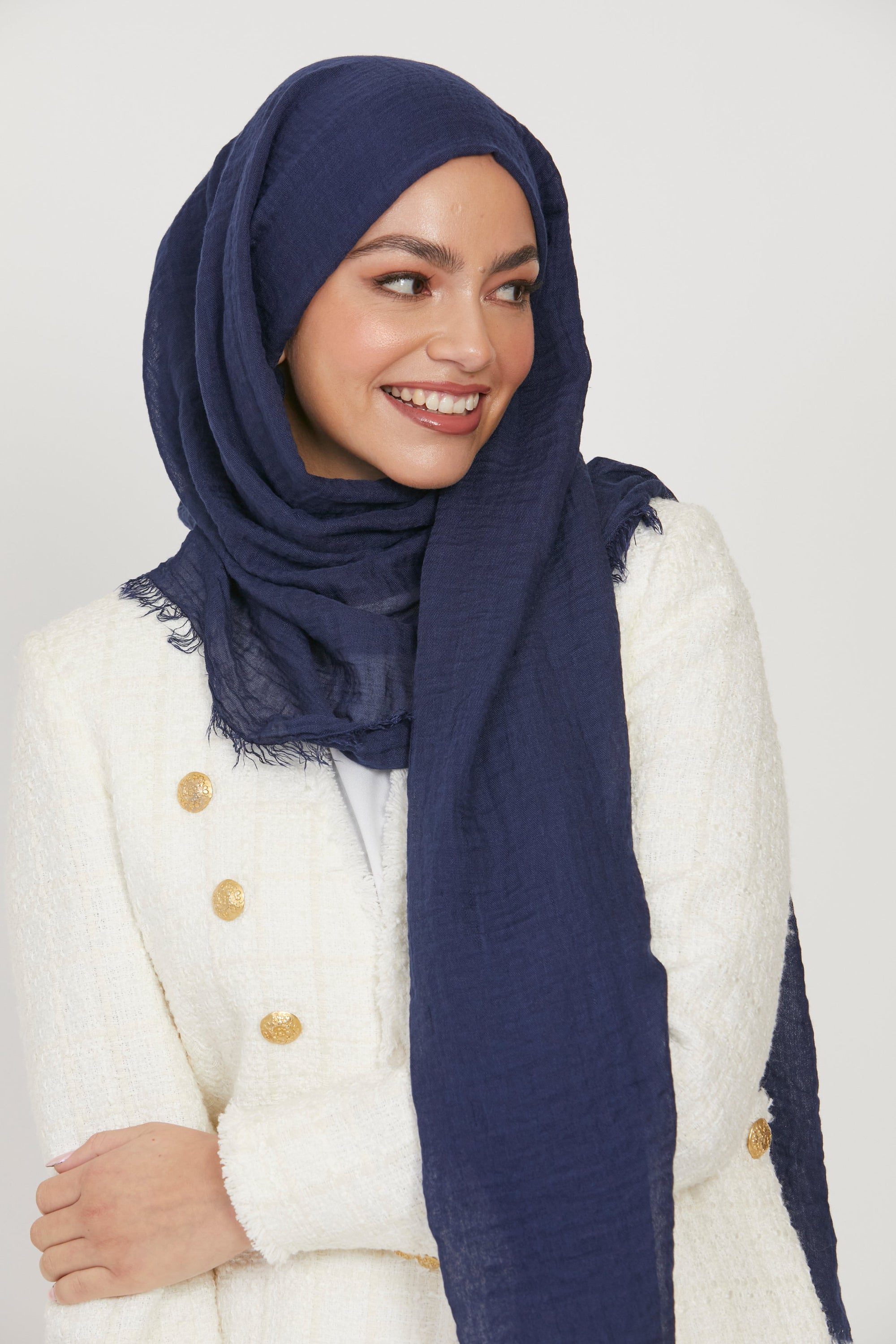 Frayed Crinkle Hijab - Deep Navy