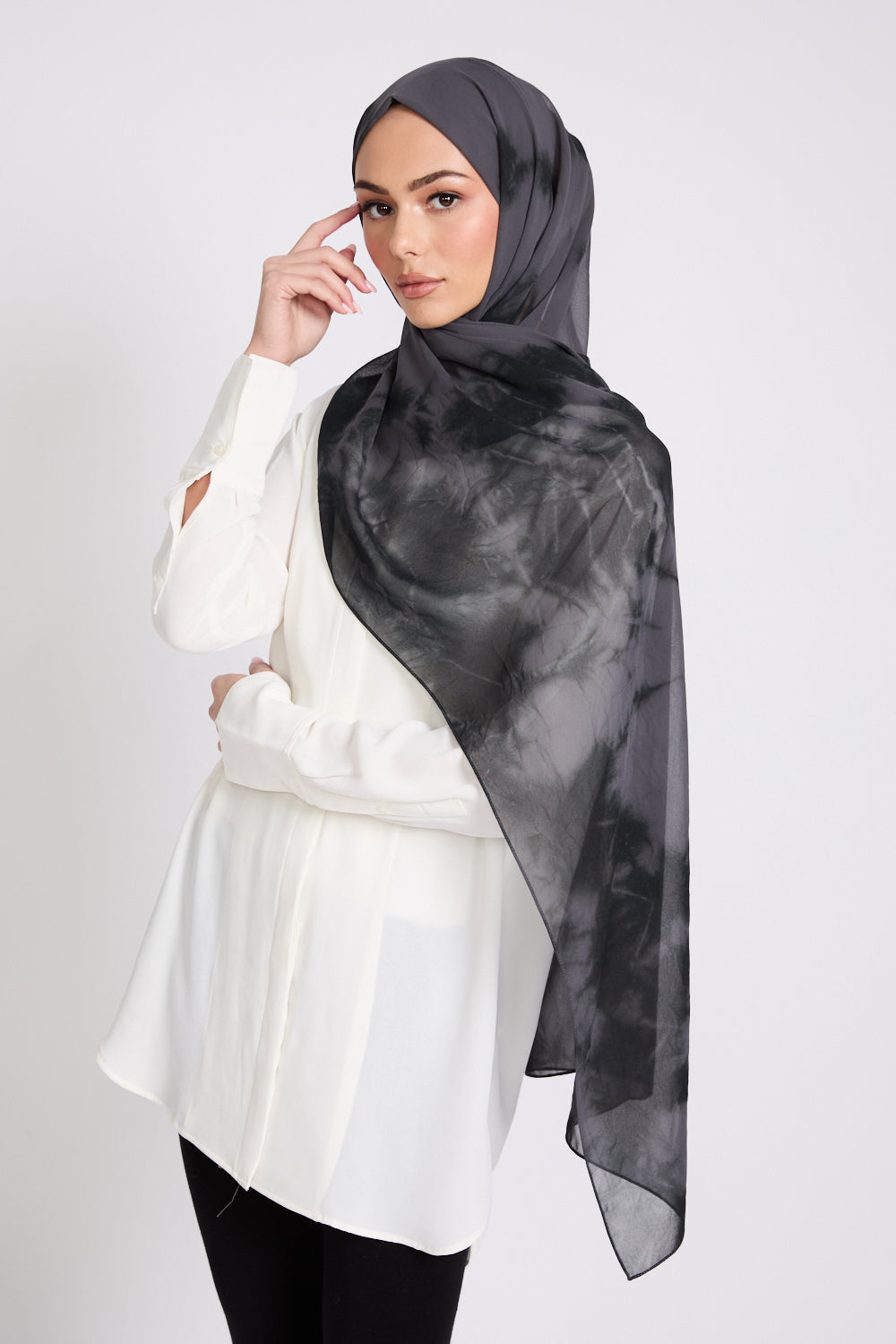 Georgette Chiffon Tie Dye Hijab - Noir Eclipse