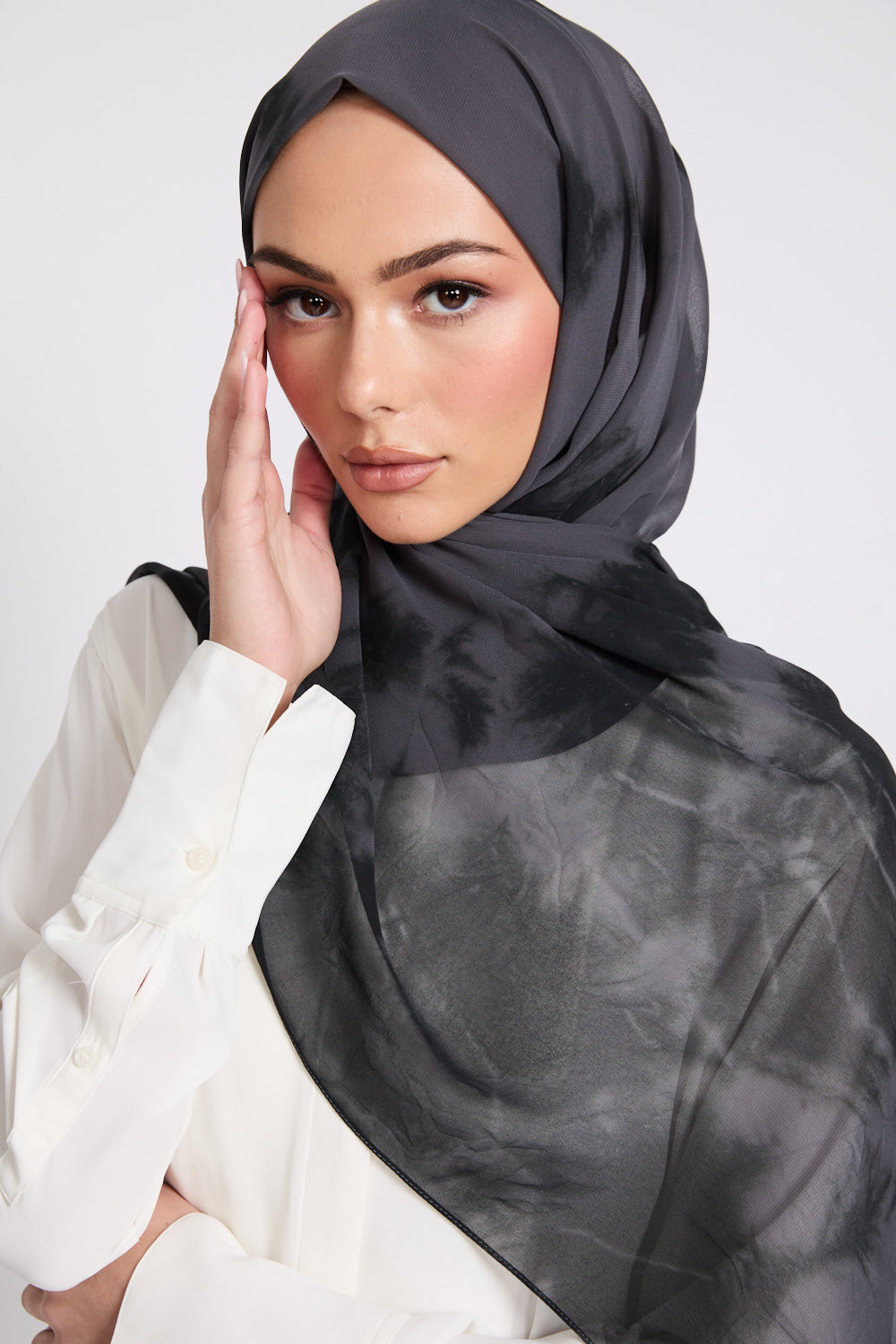 Georgette Chiffon Tie Dye Hijab - Noir Eclipse