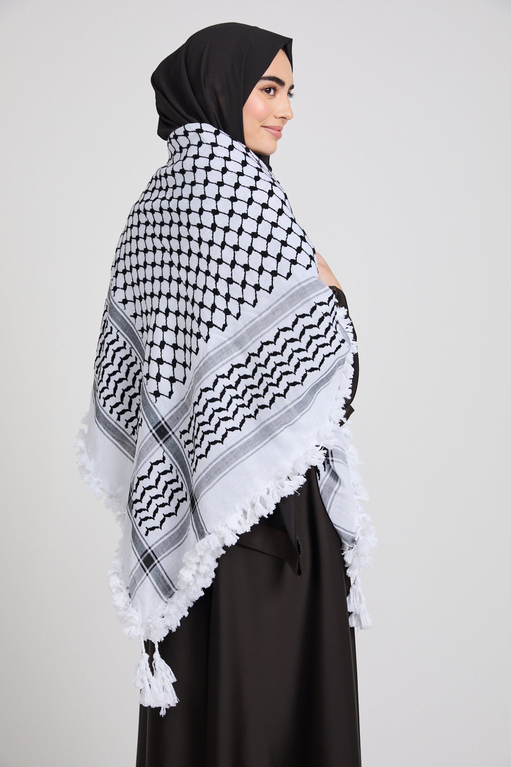 Premium Keffiyeh Scarf With Tassels- Black And White