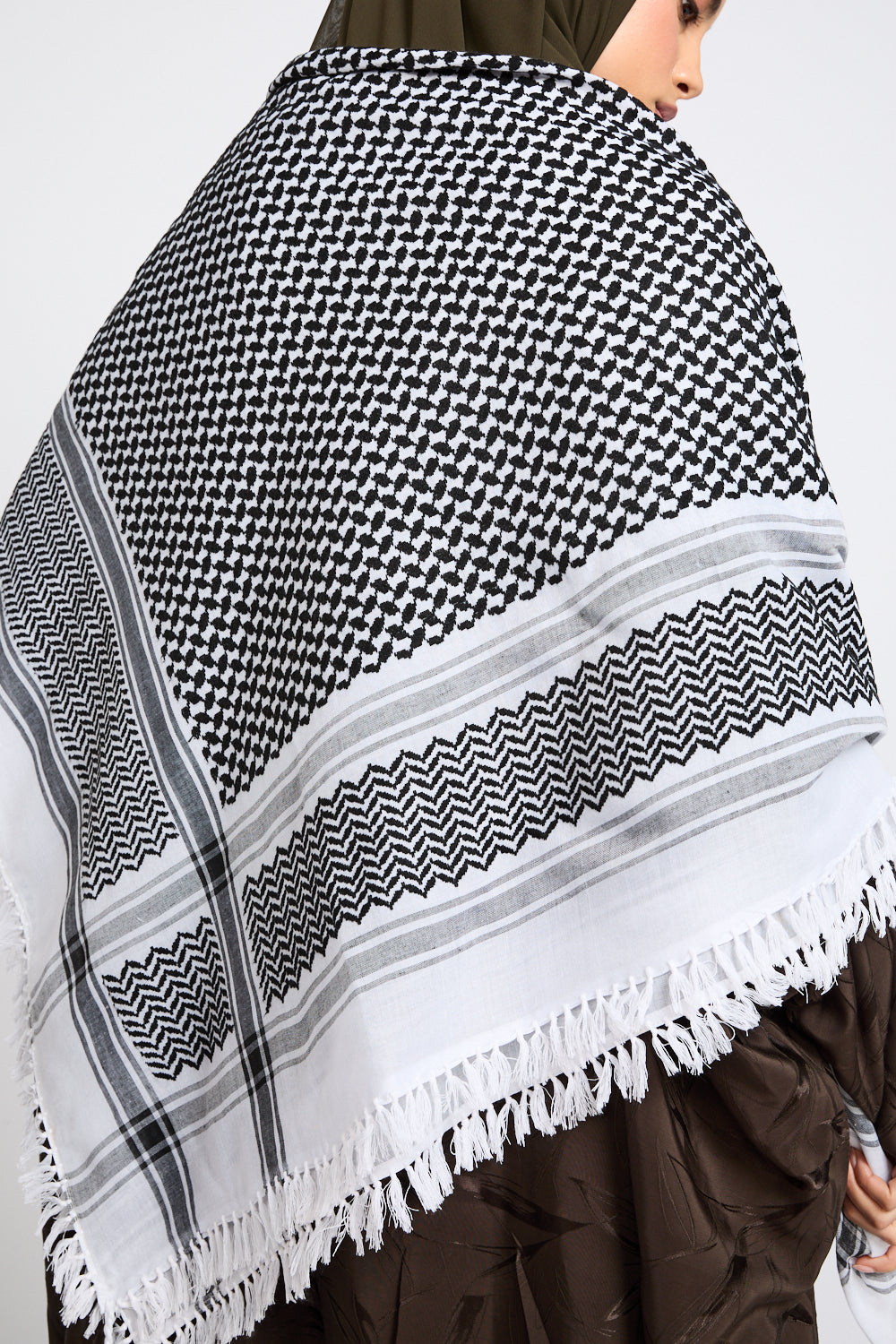 Premium Classic Keffiyeh Scarf - Black & White