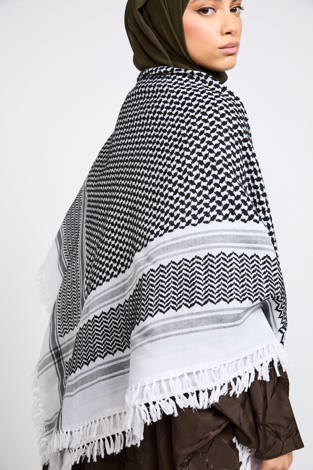 Premium Classic Keffiyeh Scarf - Black & White