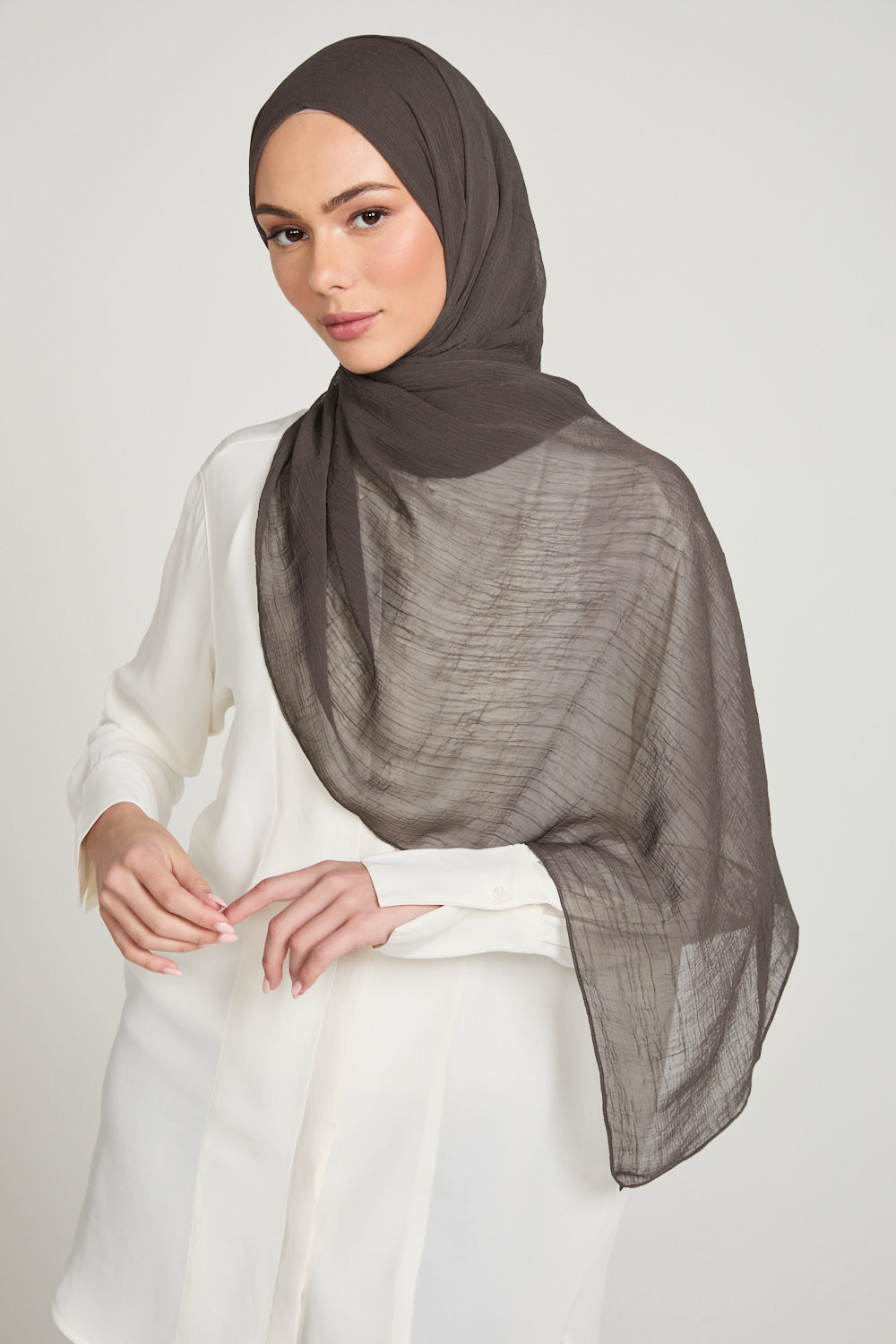 Luxury Soft Crush Hijab - Muted Mocha