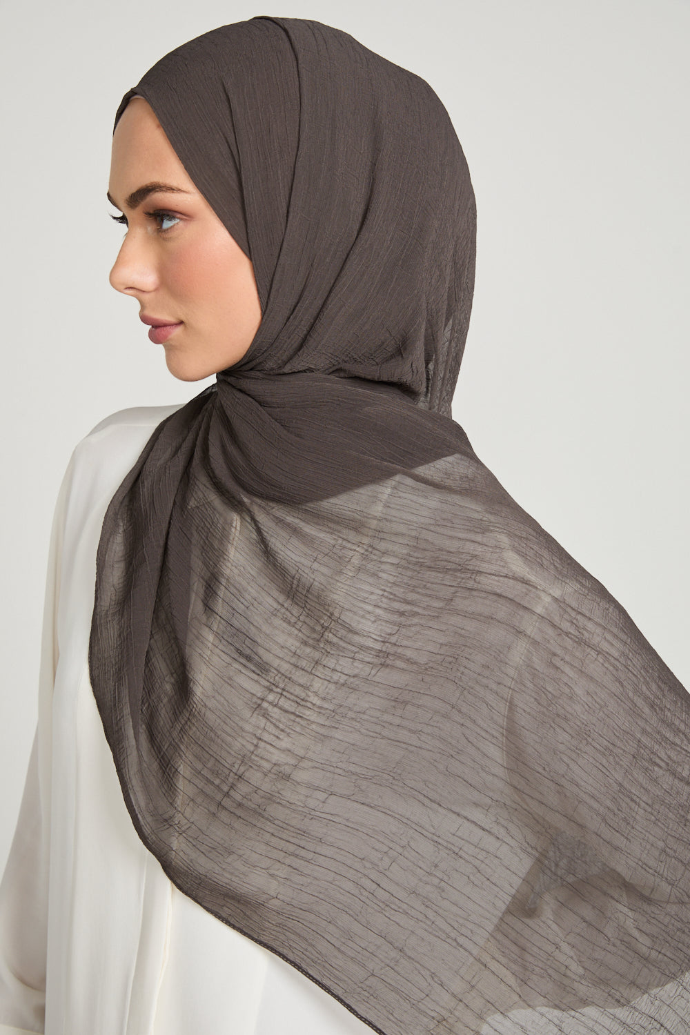 Luxury Soft Crush Hijab - Muted Mocha