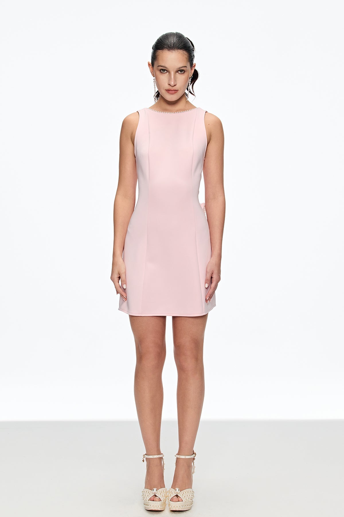 Mini abito senza schienale con fiocco di perle bernice in rosa