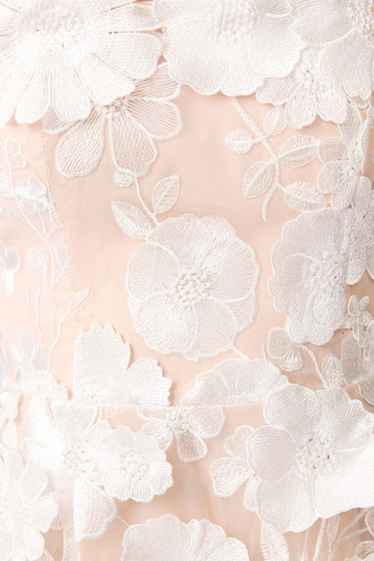 Selene 3D flower Tiered Maxi Dress In White