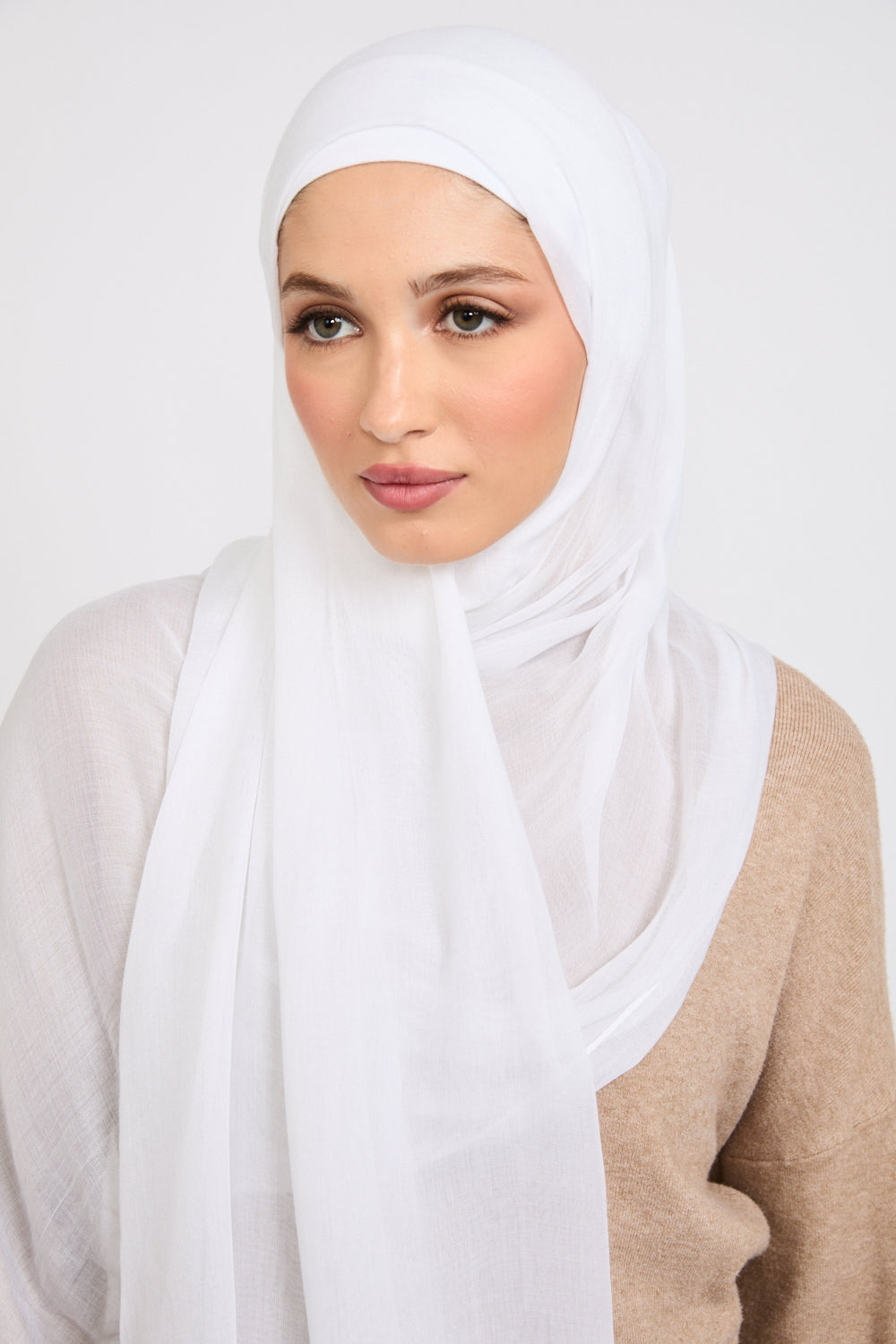 Premium Modal Matt Hijab - Lucent White