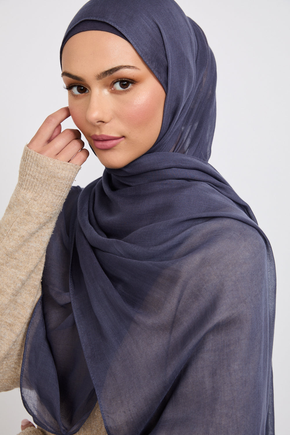 Premium Modal Matt Hijab - Navy