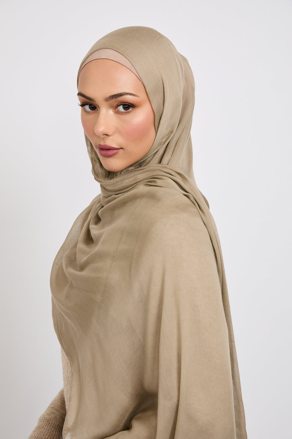 Premium Modal Matt Hijab - Winter Twig