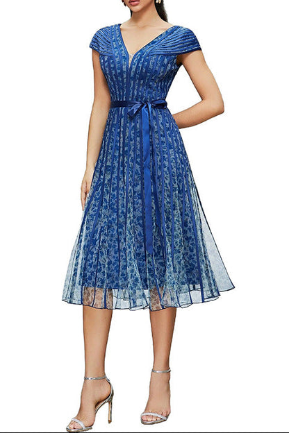 v-neck floral print tulle midi dress in blue