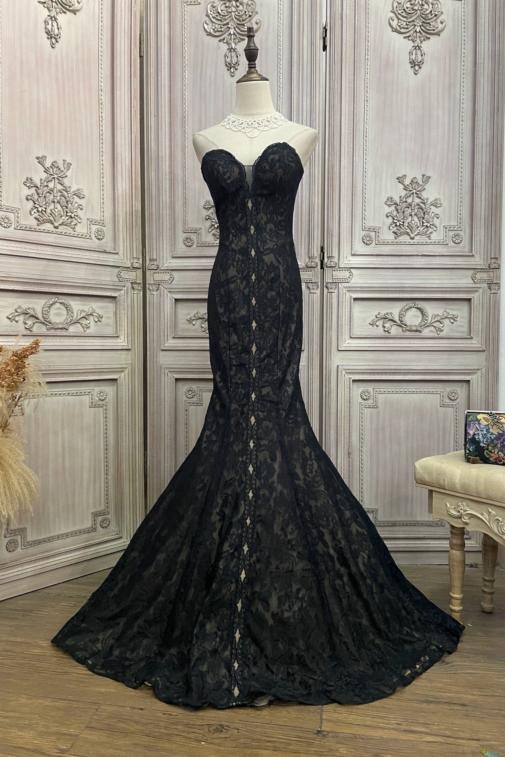 Black lace strapless mermaid dress