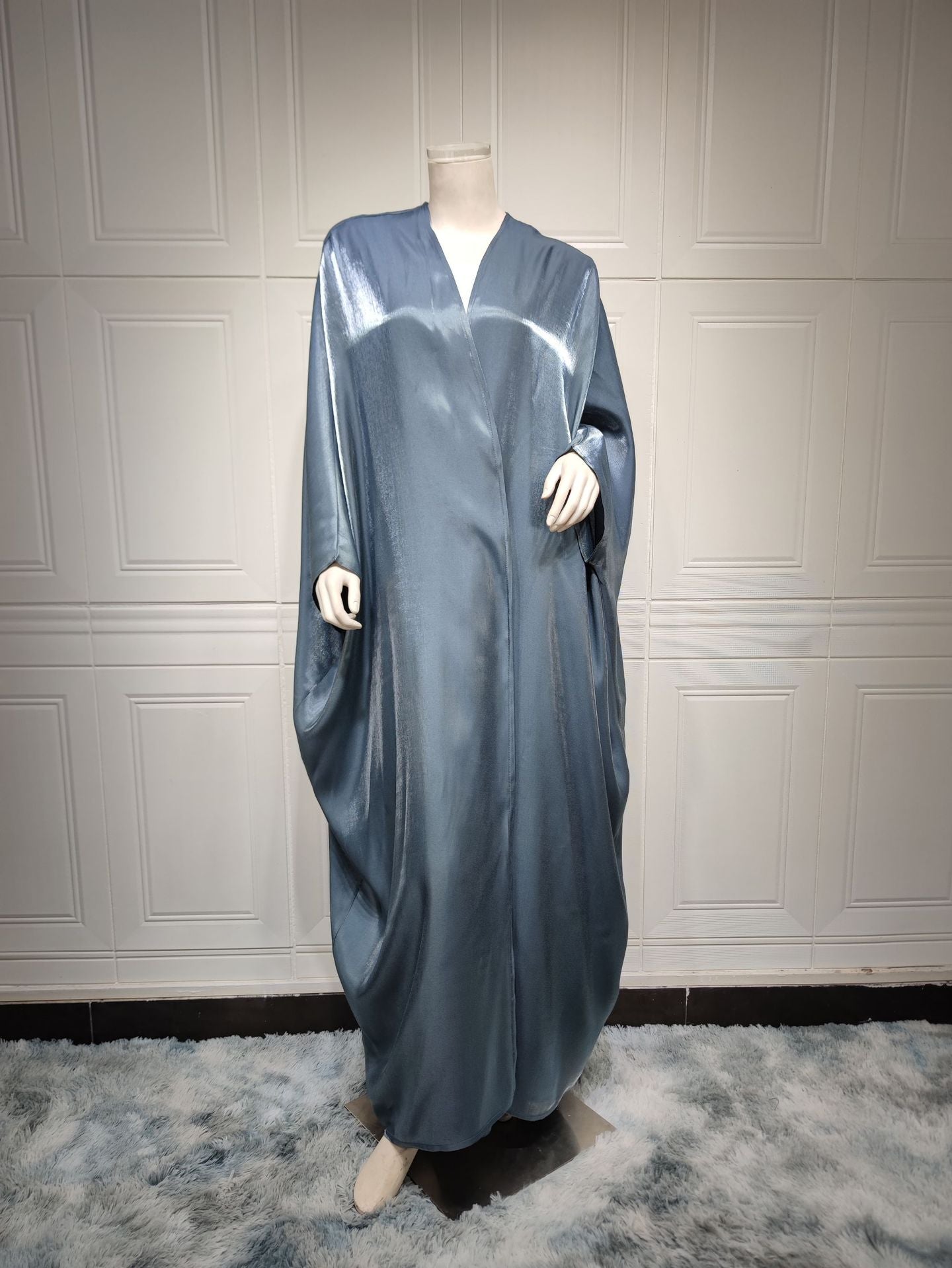 Muslim Fashion Shiny Silk Bat Sleeves Robe