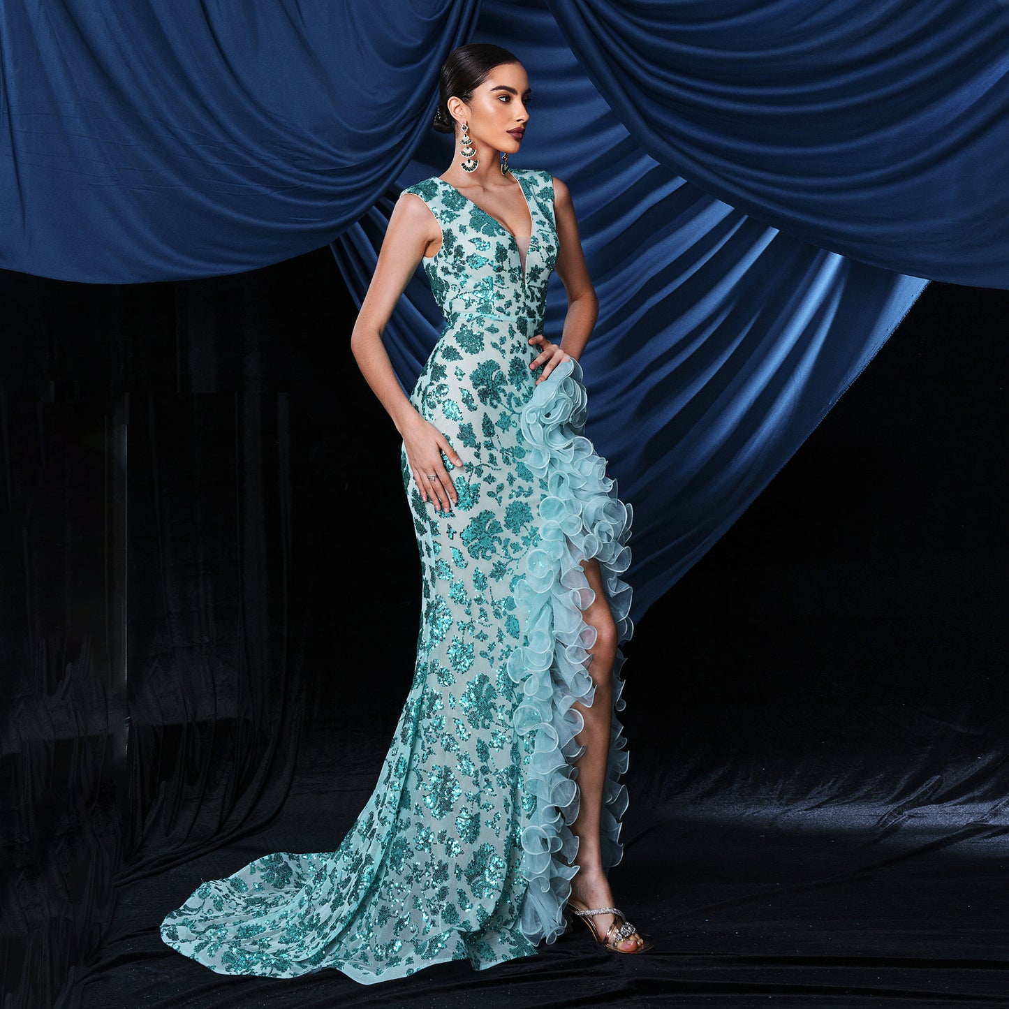 sequin print high slit maxi dress in green