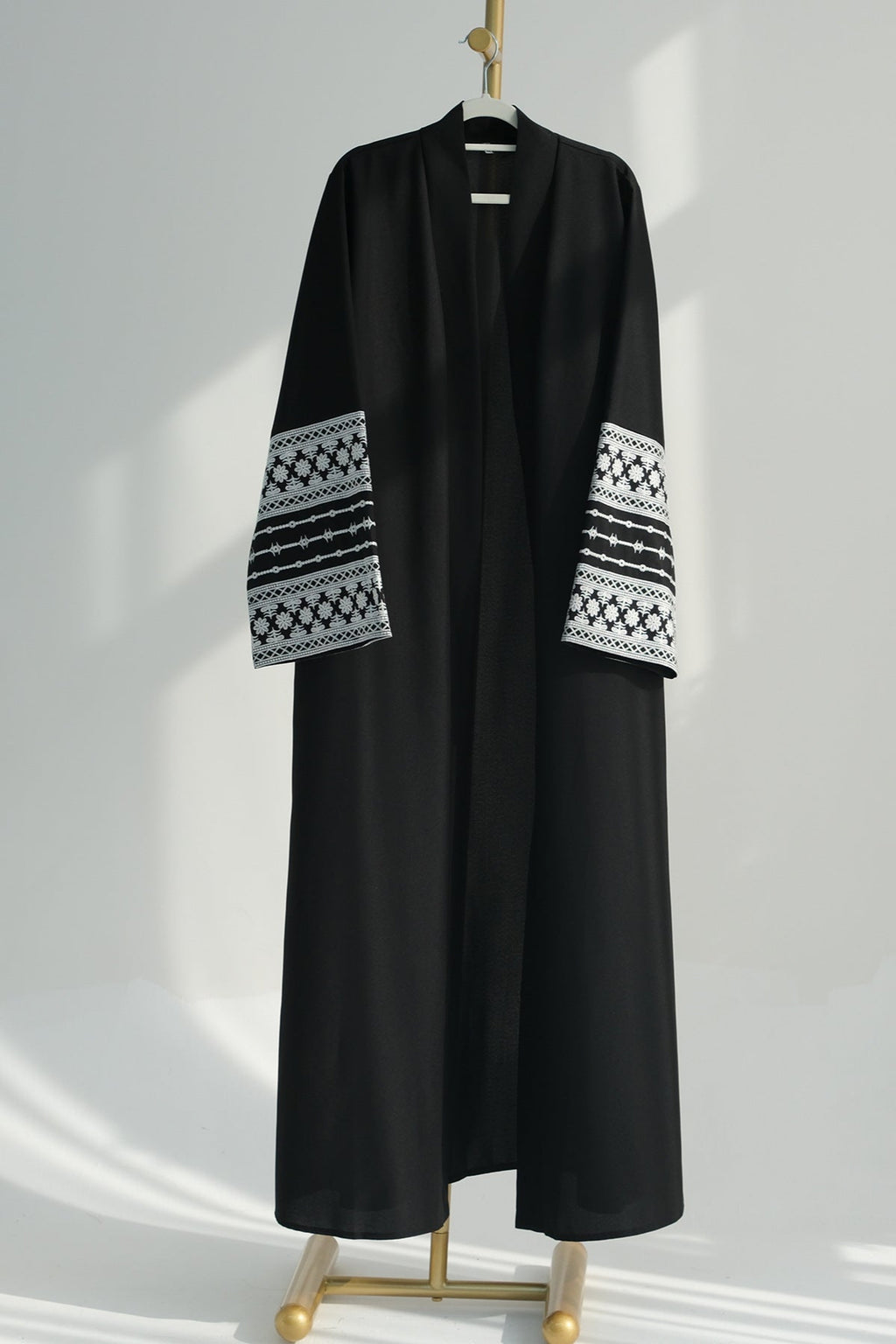 Embroidered Elegant Cardigan Robe