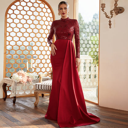 Long sequined long-sleeved round neck dress