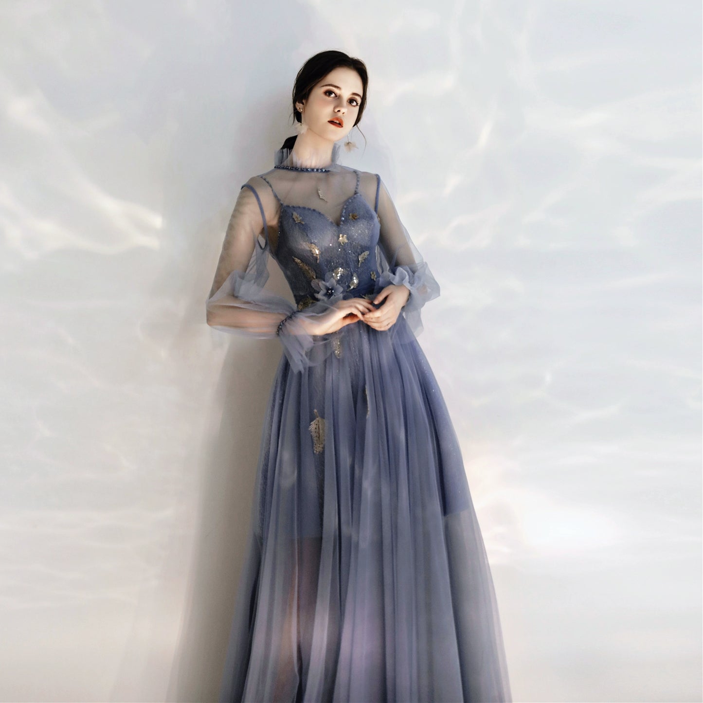 long sleeve Tulle Maxi dress in blue