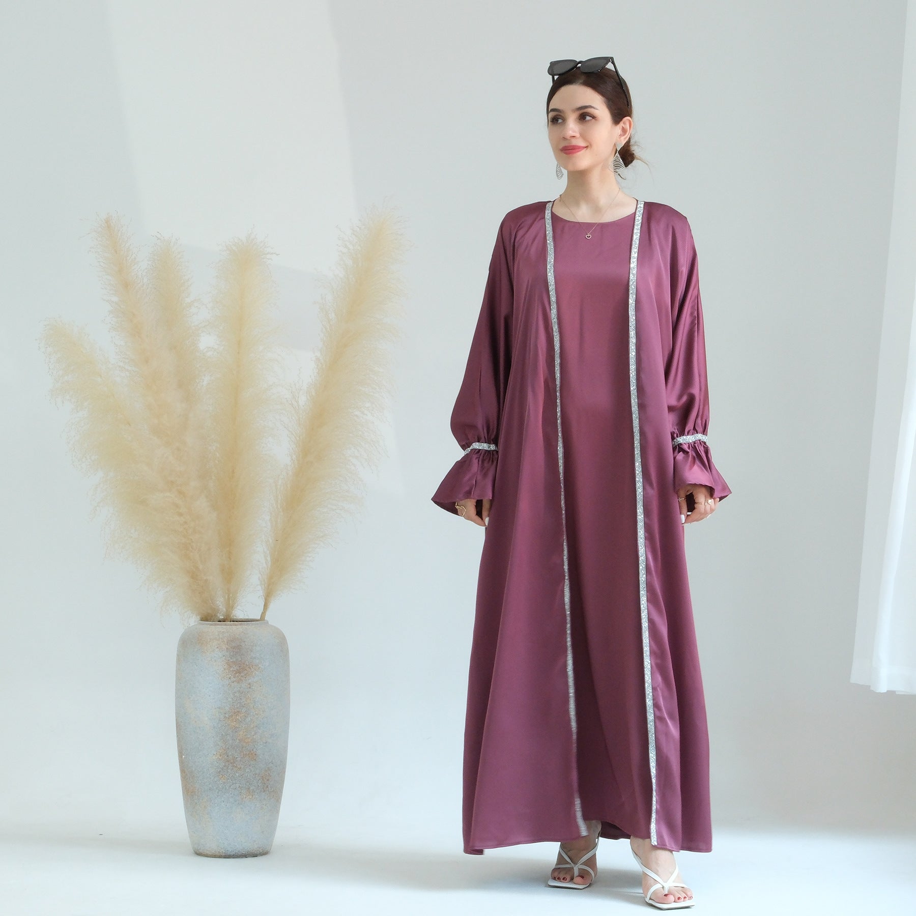 Beaded Trumpet Sleeve Robe and Sleeveless Skirt with Inside Two-piece Suit