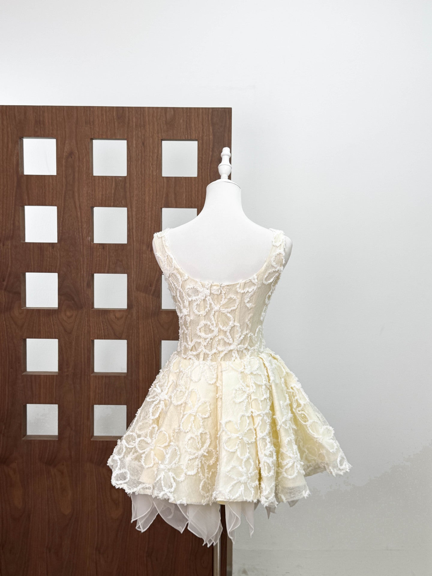 vera sequin embellishment lace puffy mini dress in black